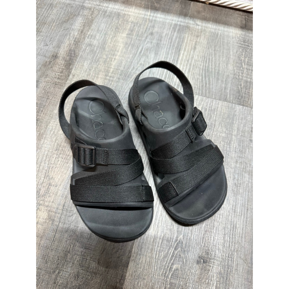 Youth Chaco Black Sandals Size 4